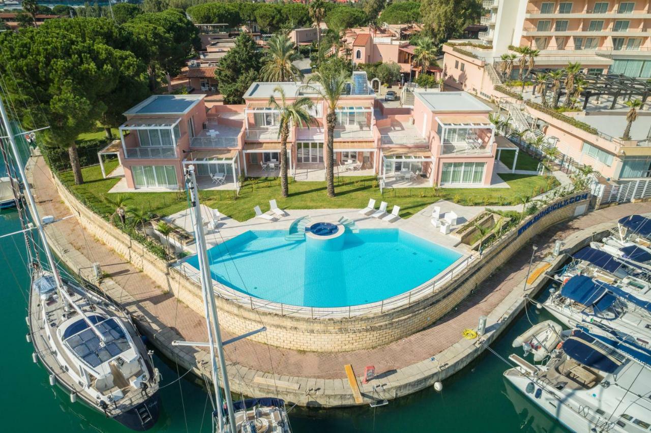 Residence Delfino, Portorosa ฟูร์นารี ภายนอก รูปภาพ