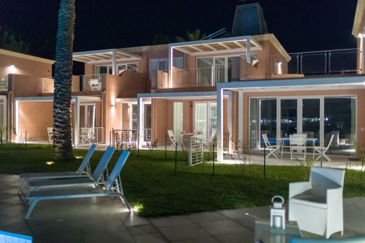 Residence Delfino, Portorosa ฟูร์นารี ภายนอก รูปภาพ