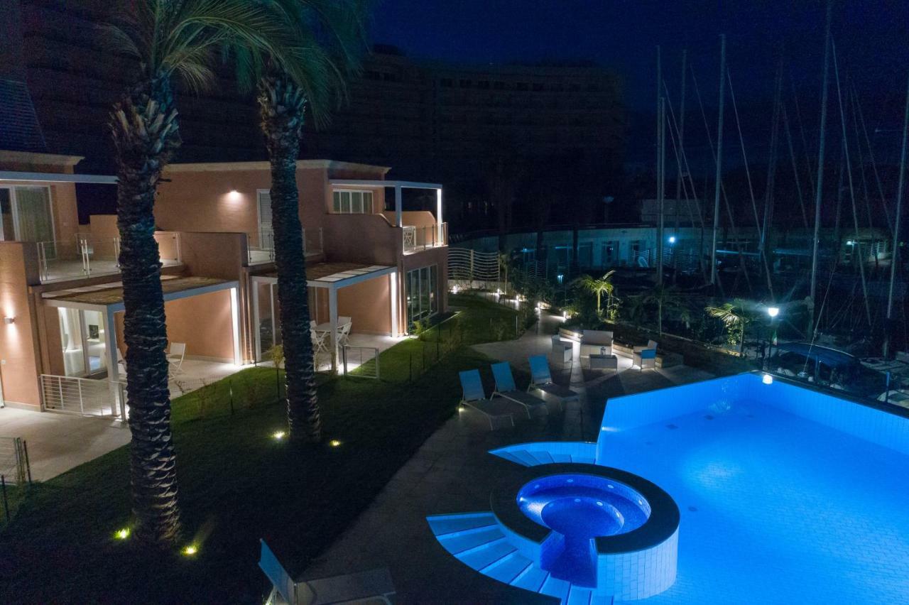 Residence Delfino, Portorosa ฟูร์นารี ภายนอก รูปภาพ