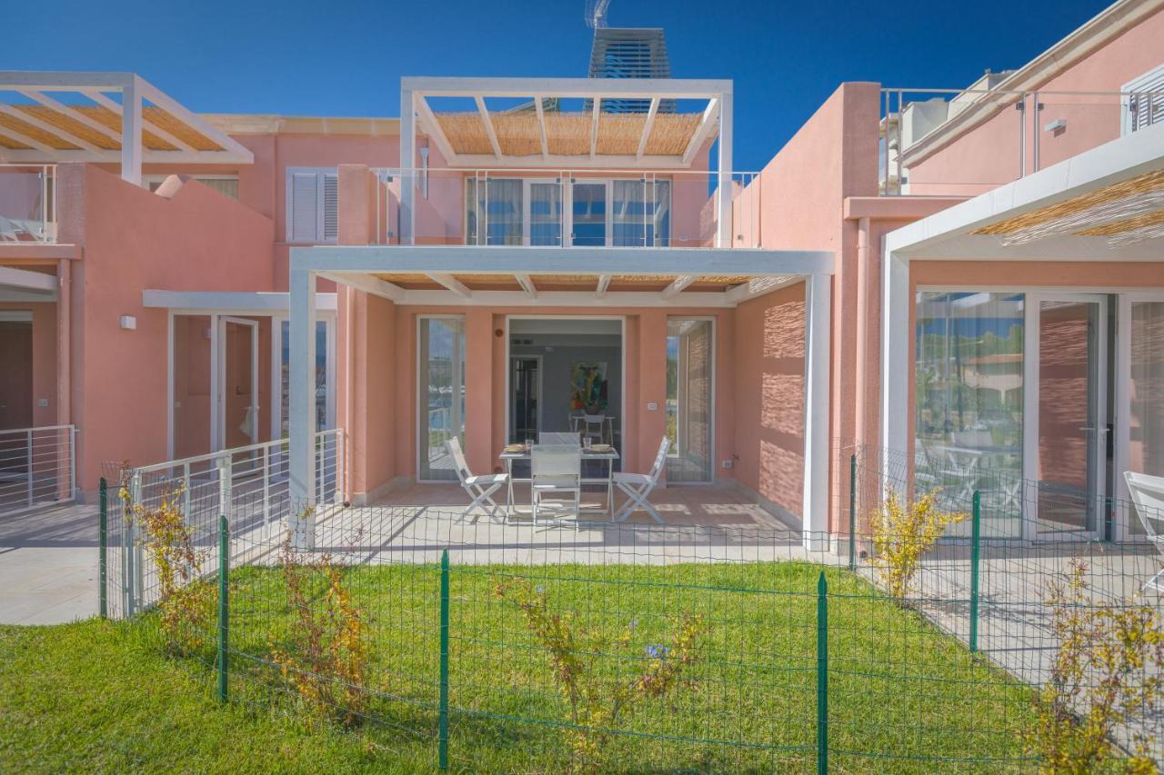 Residence Delfino, Portorosa ฟูร์นารี ภายนอก รูปภาพ